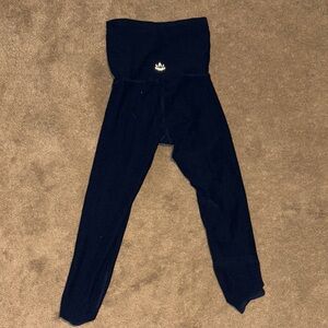 Beyond the navy blue maternity cropped Leggings